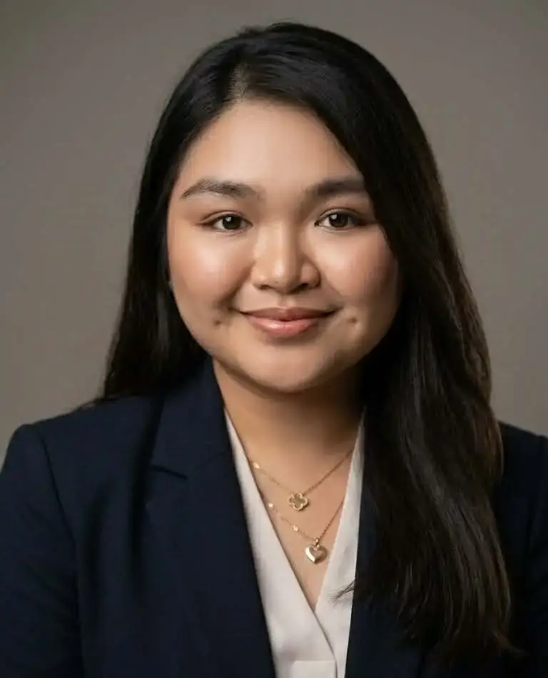 Stephanie Guiron, Legal Assistant